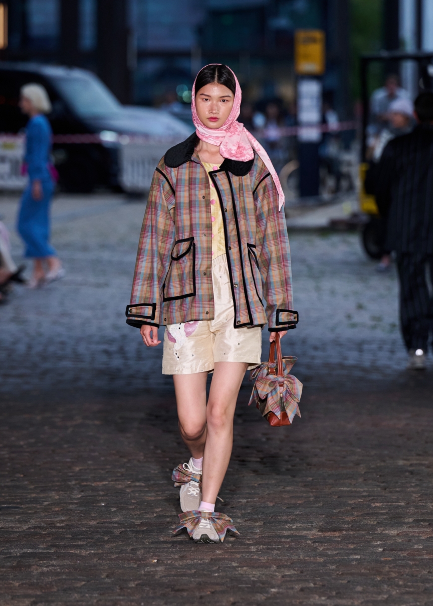 ss26-copenhagen-fashion-week-caro-editions-runway-4x5-james-cochrane-22