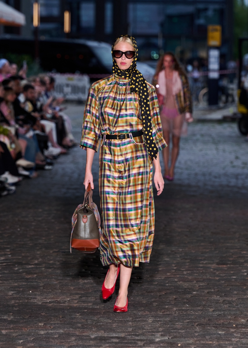 ss26-copenhagen-fashion-week-caro-editions-runway-4x5-james-cochrane-24
