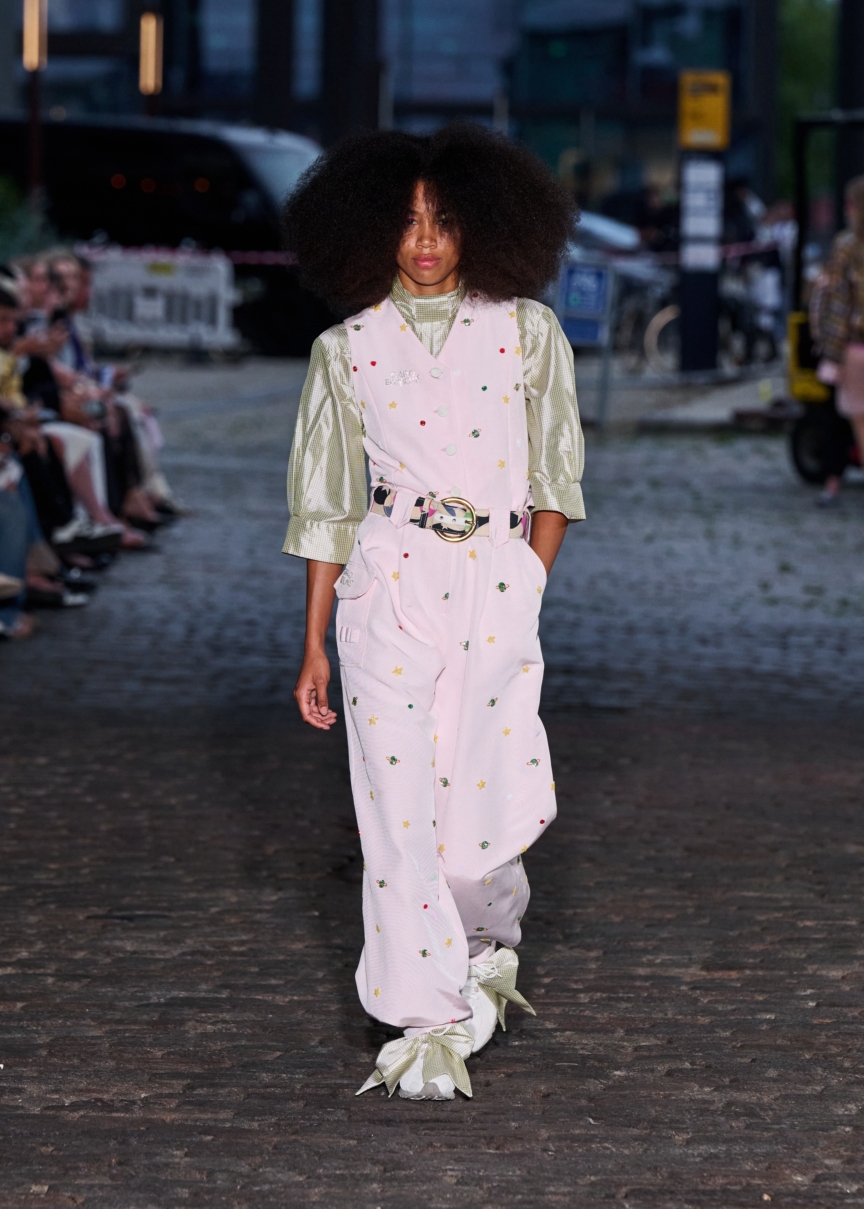 ss26-copenhagen-fashion-week-caro-editions-runway-4x5-james-cochrane-27