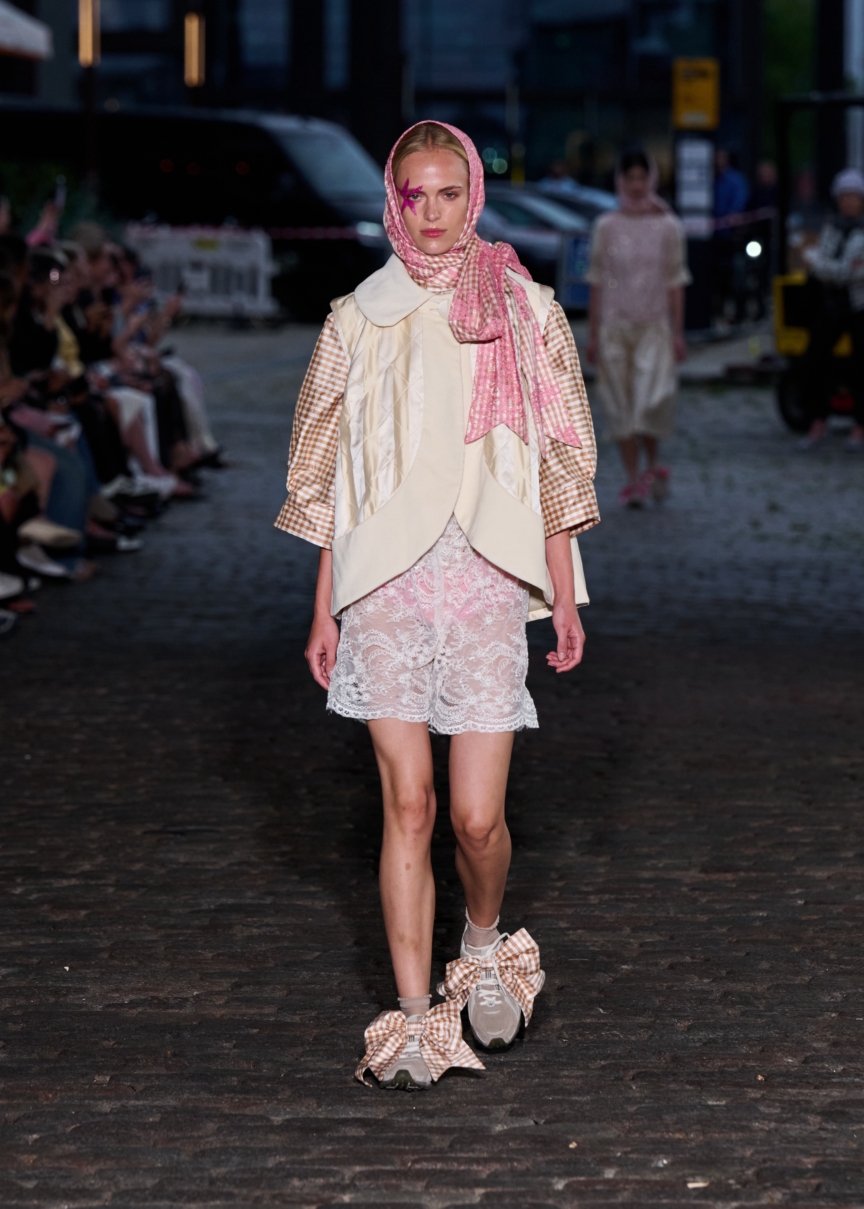 ss26-copenhagen-fashion-week-caro-editions-runway-4x5-james-cochrane-29