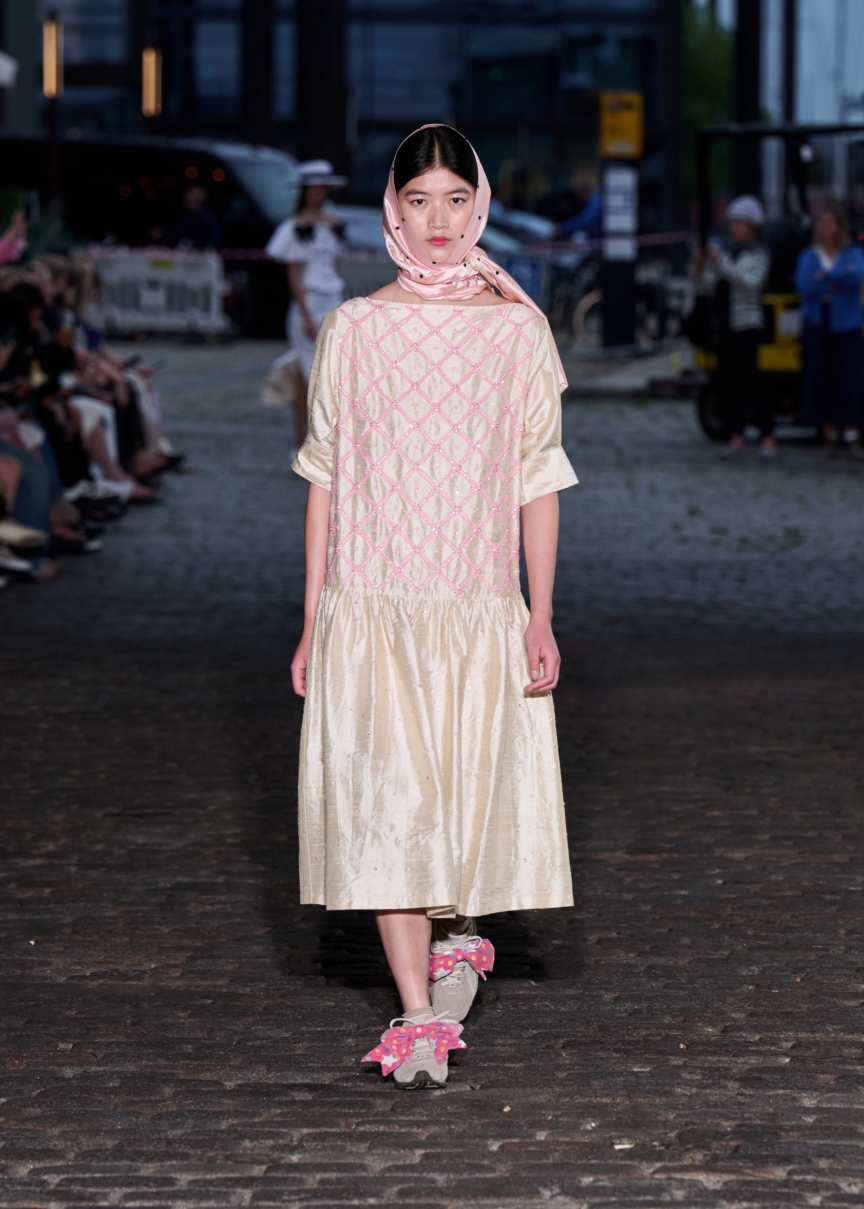 ss26-copenhagen-fashion-week-caro-editions-runway-4x5-james-cochrane-30
