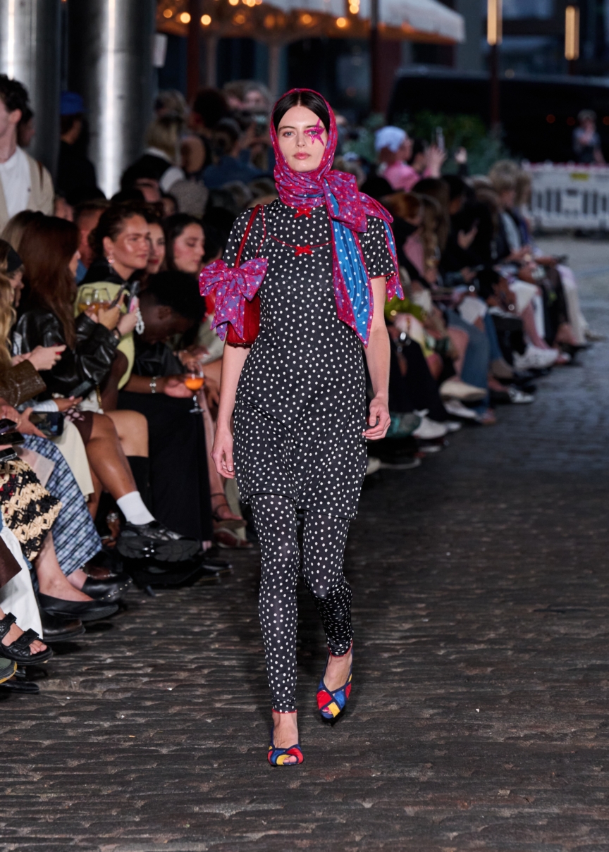 ss26-copenhagen-fashion-week-caro-editions-runway-4x5-james-cochrane-6