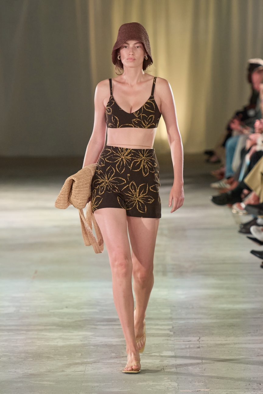 ss26-copenhagen-fashion-week-cmmn-swdn-runway-2x3-james-cochrane-10