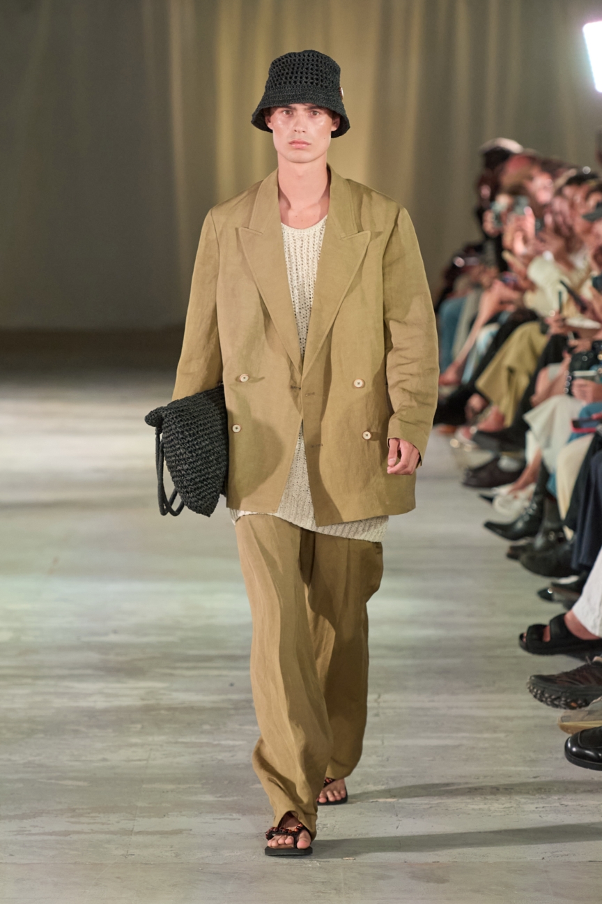 ss26-copenhagen-fashion-week-cmmn-swdn-runway-2x3-james-cochrane-12