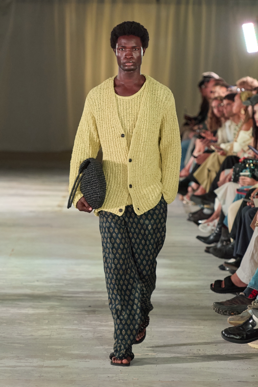 ss26-copenhagen-fashion-week-cmmn-swdn-runway-2x3-james-cochrane-17