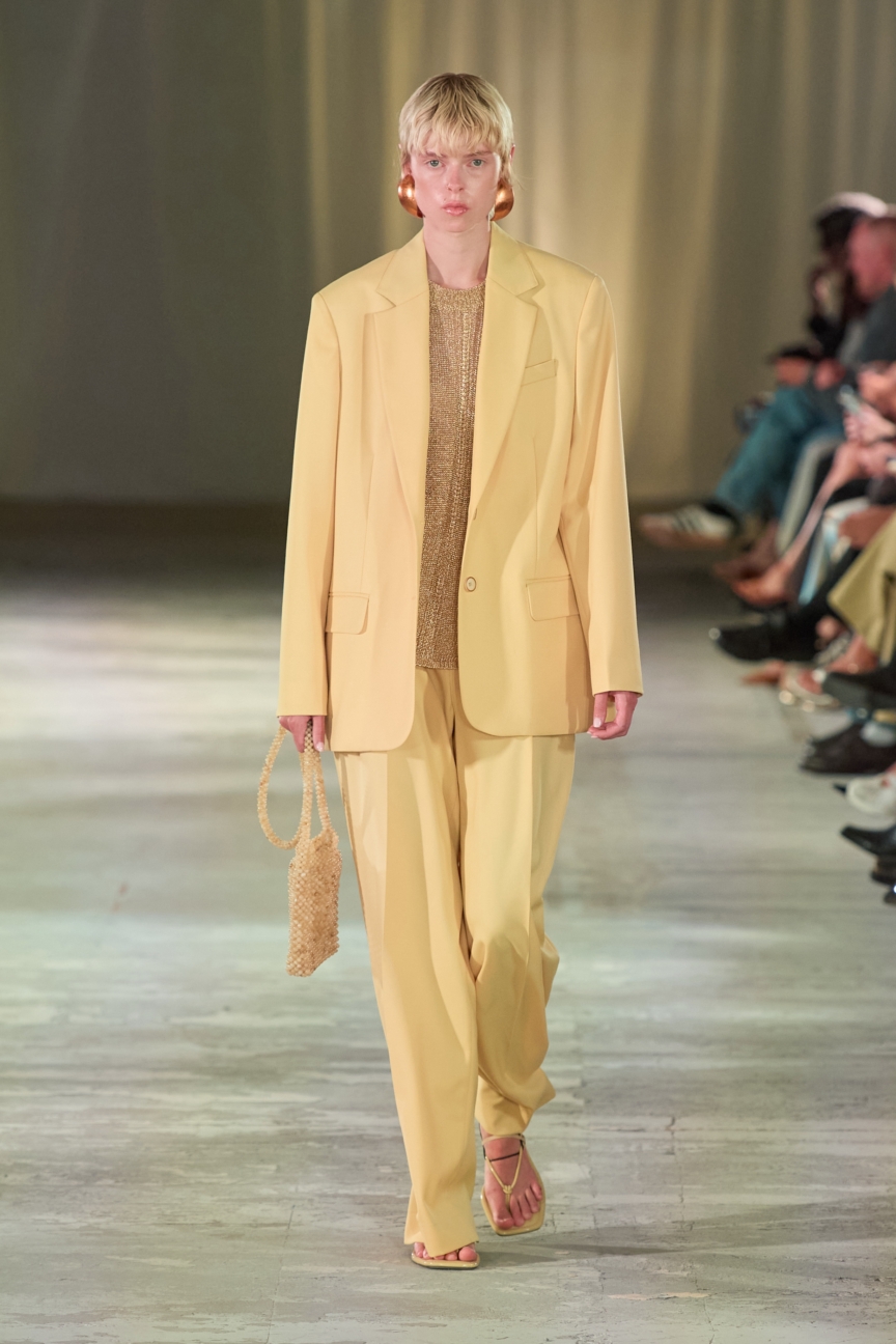 ss26-copenhagen-fashion-week-cmmn-swdn-runway-2x3-james-cochrane-2