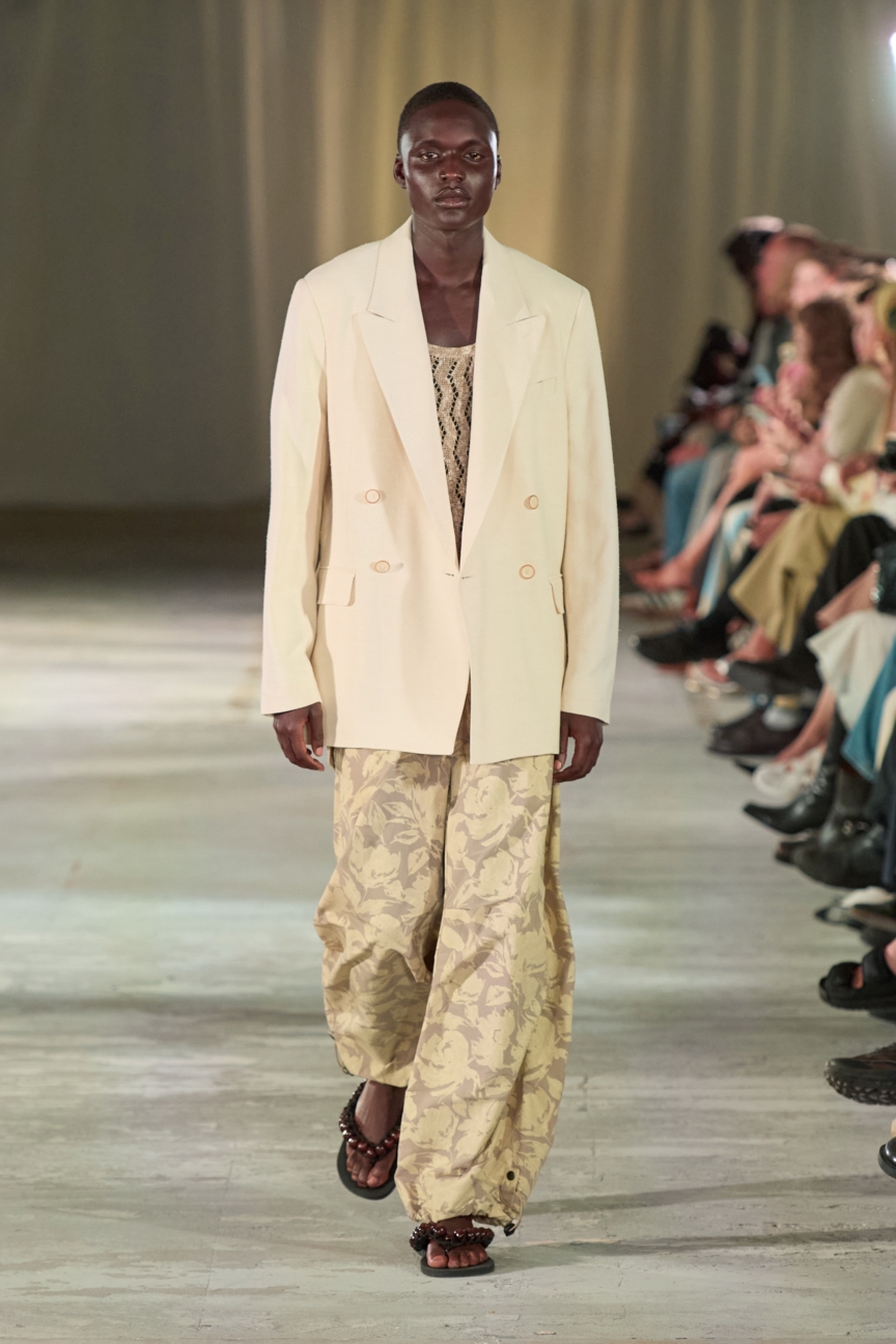 ss26-copenhagen-fashion-week-cmmn-swdn-runway-2x3-james-cochrane-4