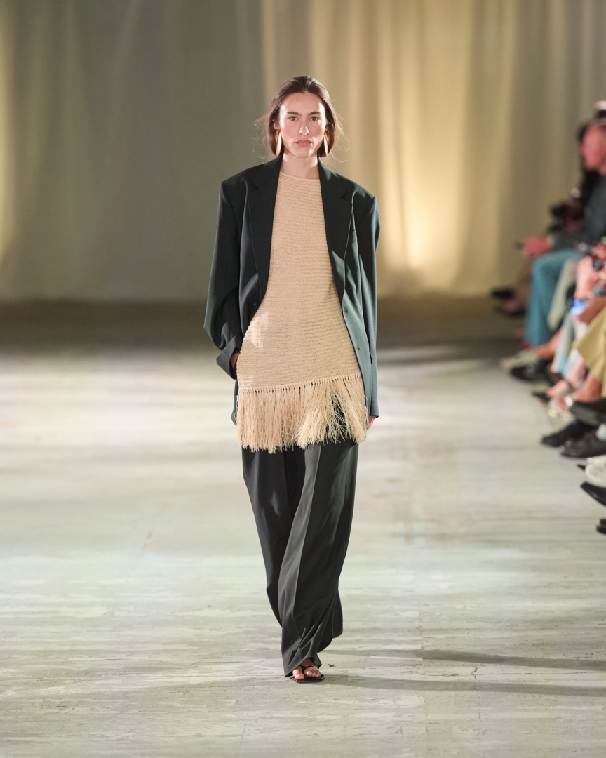 ss26-copenhagen-fashion-week-cmmn-swdn-runway-4x5-james-cochrane-26