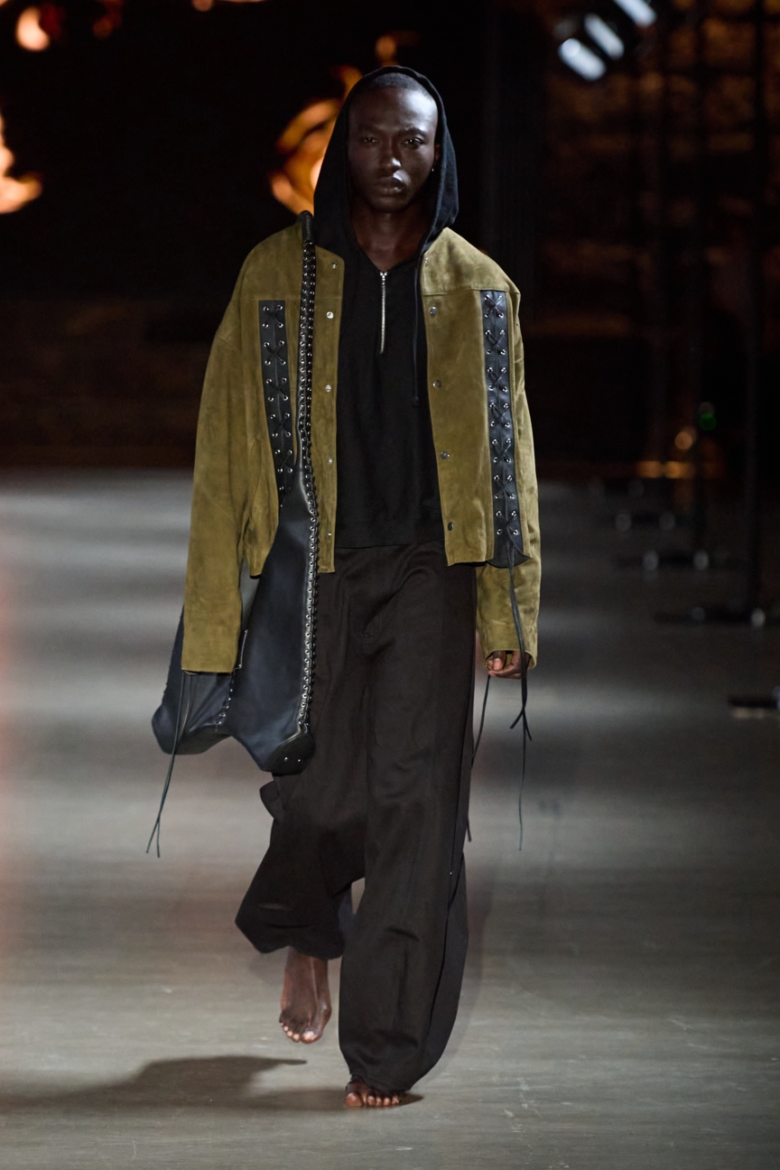 ss26-copenhagen-fashion-week-deadwood-runway-2x3-james-cochrane-16
