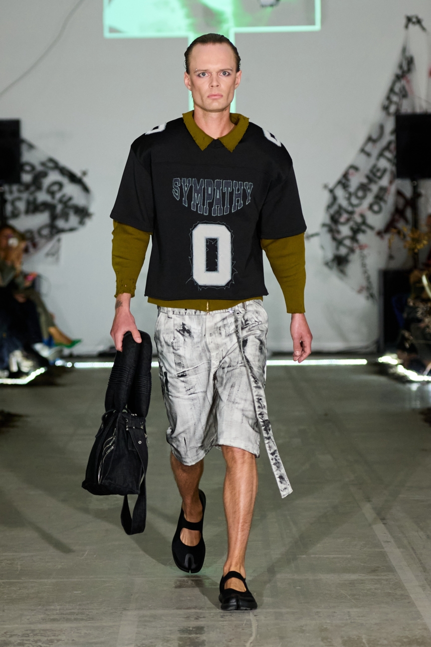 ss26-copenhagen-fashion-week-fine-chaos-runway-2x3-james-cochrane-12
