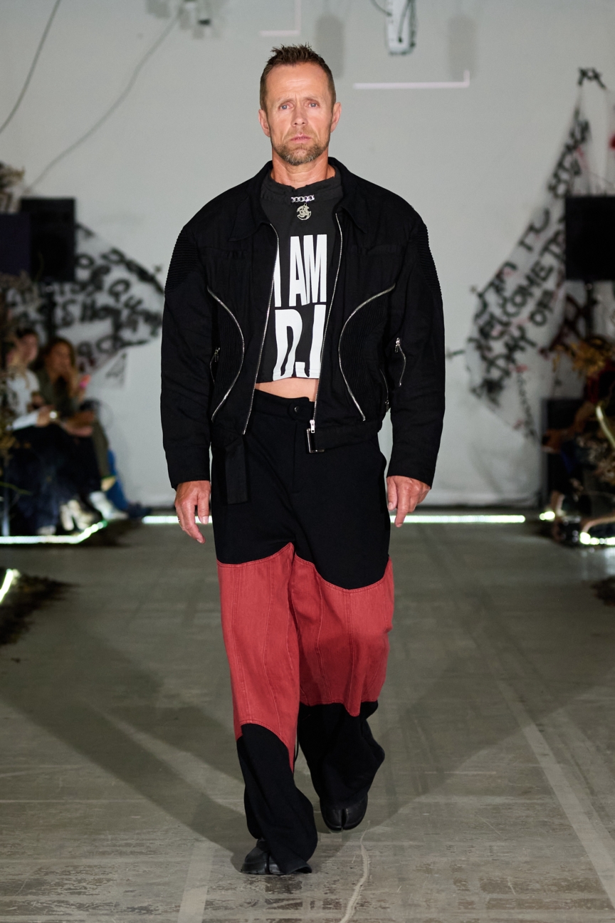 ss26-copenhagen-fashion-week-fine-chaos-runway-2x3-james-cochrane-20