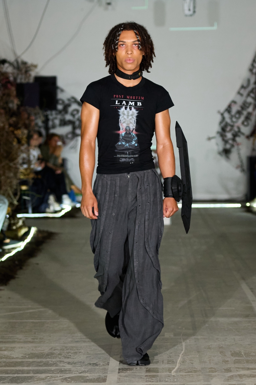 ss26-copenhagen-fashion-week-fine-chaos-runway-2x3-james-cochrane-6
