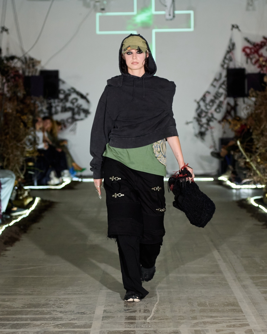 ss26-copenhagen-fashion-week-fine-chaos-runway-4x5-james-cochrane-9