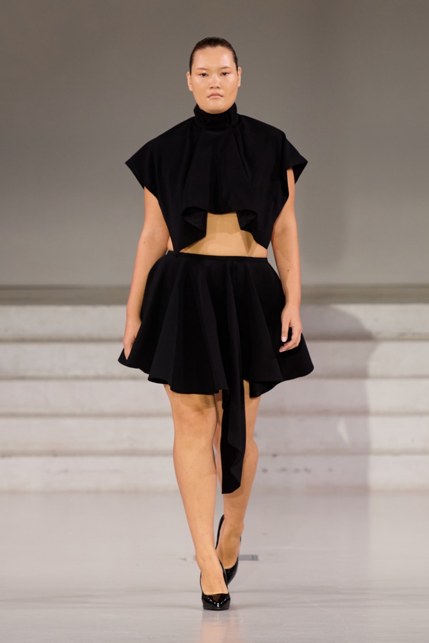 ss26-copenhagen-fashion-week-forza-collective-runway-2x3-james-cochrane-18