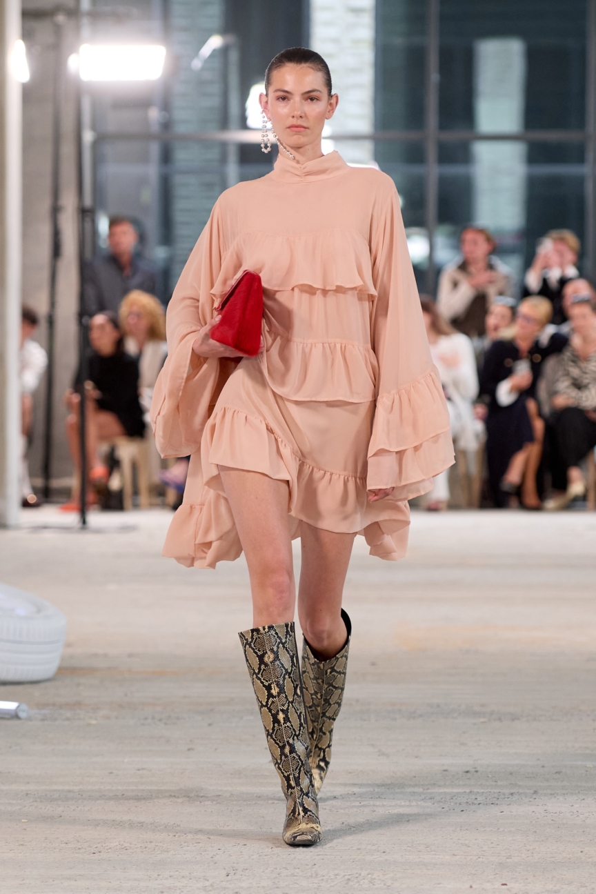 ss26-copenhagen-fashion-week-gestuz-runway-2x3-james-cochrane-14