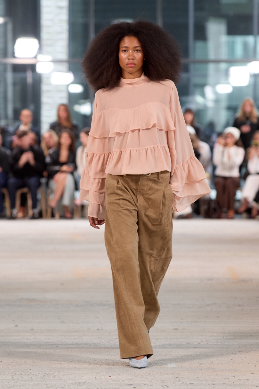 ss26-copenhagen-fashion-week-gestuz-runway-2x3-james-cochrane-15