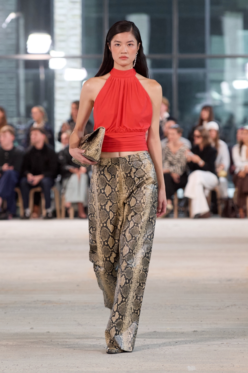 ss26-copenhagen-fashion-week-gestuz-runway-2x3-james-cochrane-18