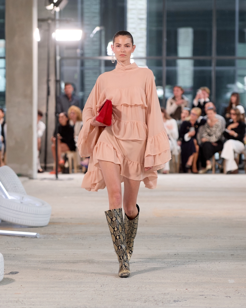 ss26-copenhagen-fashion-week-gestuz-runway-4x5-james-cochrane-14