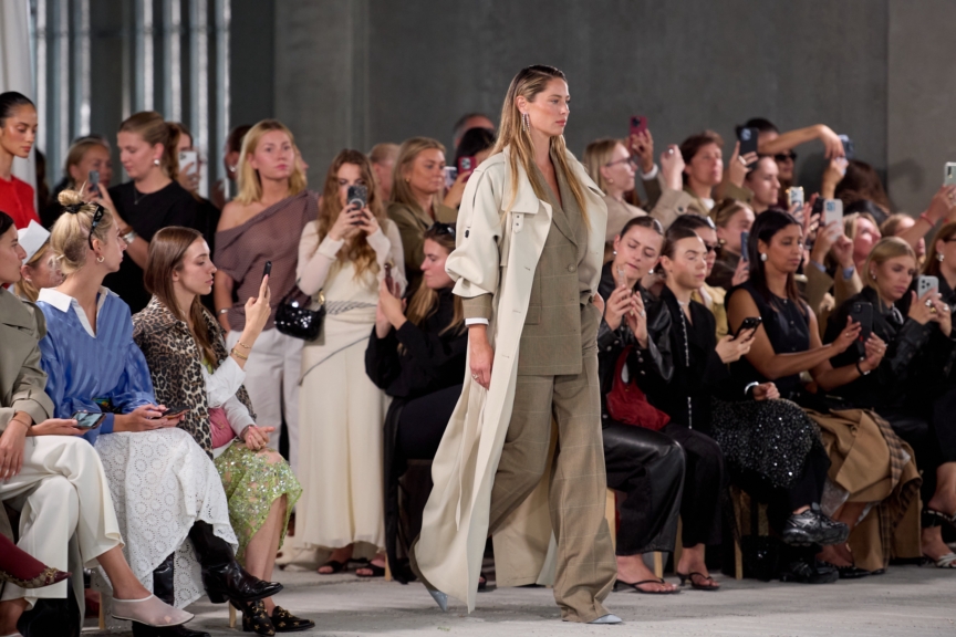 ss26-copenhagen-fashion-week-gestuz-runway-4x5-james-cochrane-37