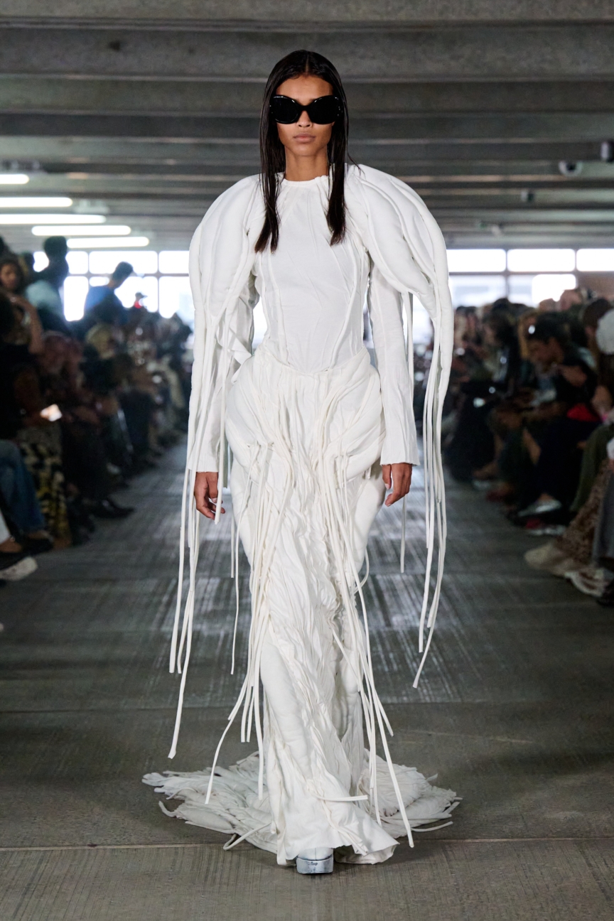 ss26-copenhagen-fashion-week-han-kjobenhavn-runway-2x3-james-cochrane-1