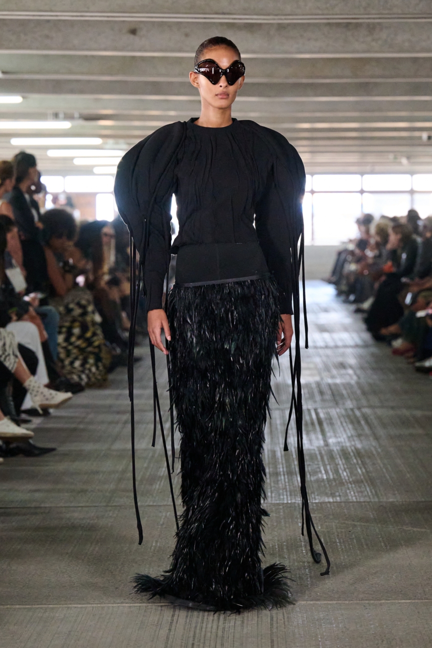ss26-copenhagen-fashion-week-han-kjobenhavn-runway-2x3-james-cochrane-14