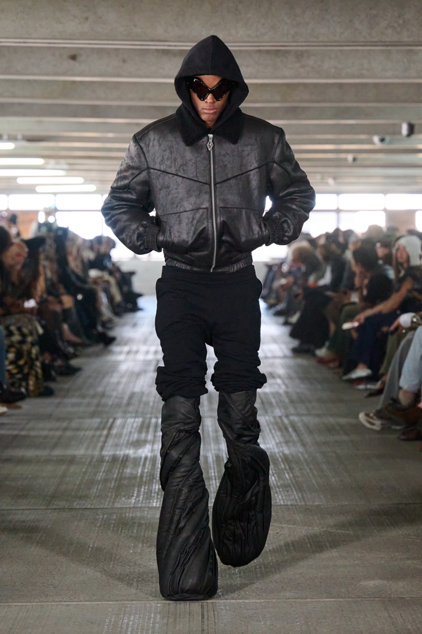 ss26-copenhagen-fashion-week-han-kjobenhavn-runway-2x3-james-cochrane-16