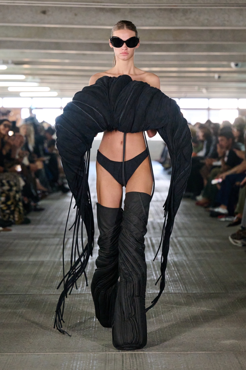 ss26-copenhagen-fashion-week-han-kjobenhavn-runway-2x3-james-cochrane-17