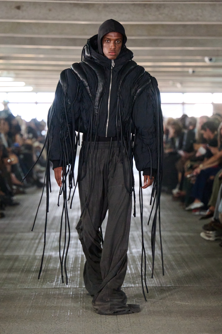ss26-copenhagen-fashion-week-han-kjobenhavn-runway-2x3-james-cochrane-19