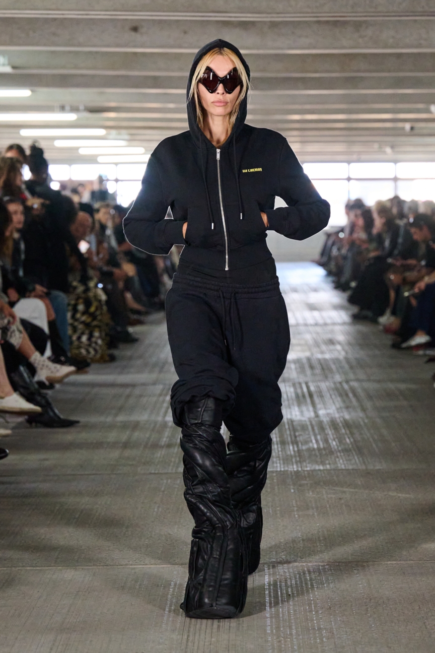 ss26-copenhagen-fashion-week-han-kjobenhavn-runway-2x3-james-cochrane-20