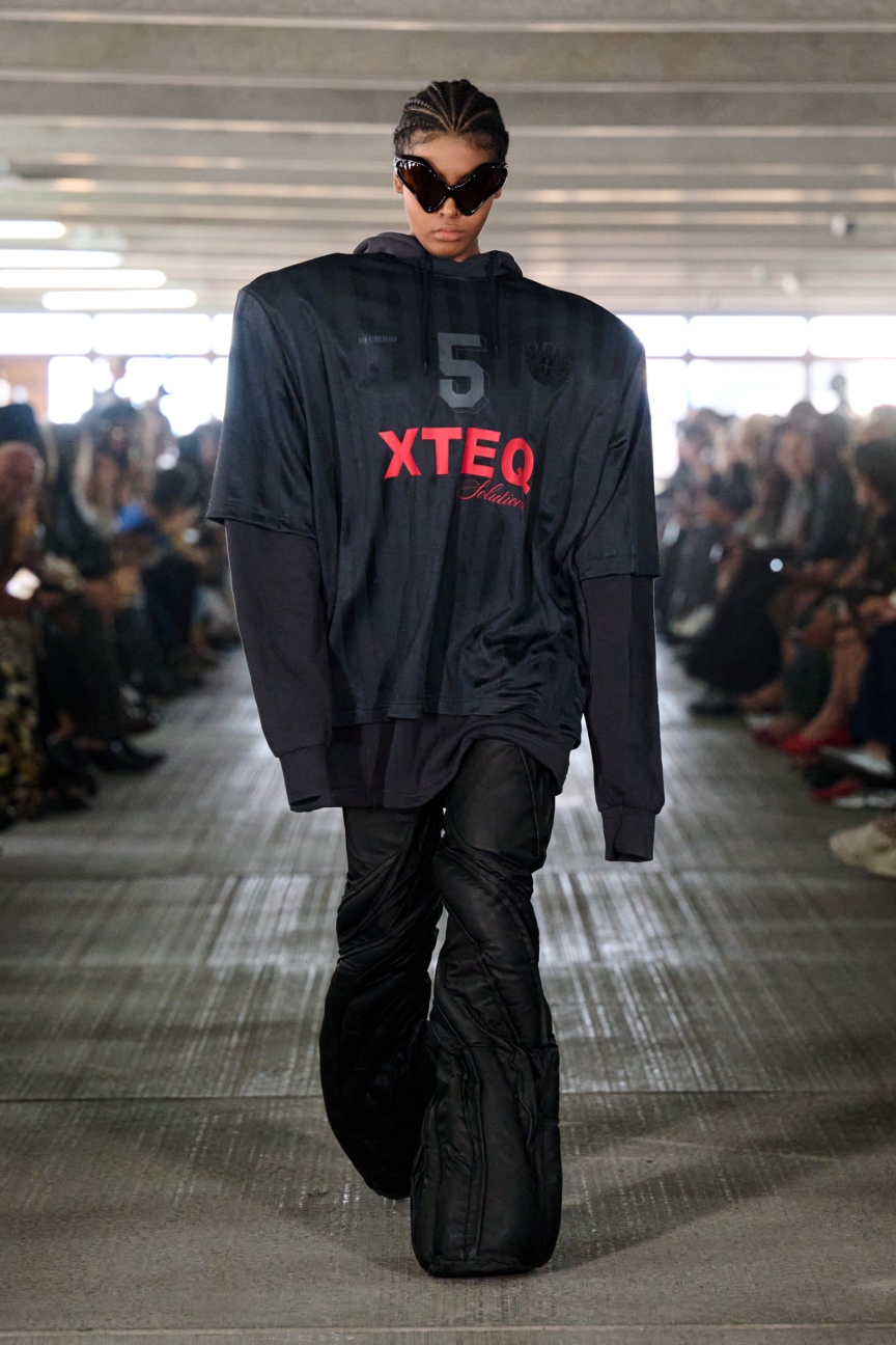 ss26-copenhagen-fashion-week-han-kjobenhavn-runway-2x3-james-cochrane-4