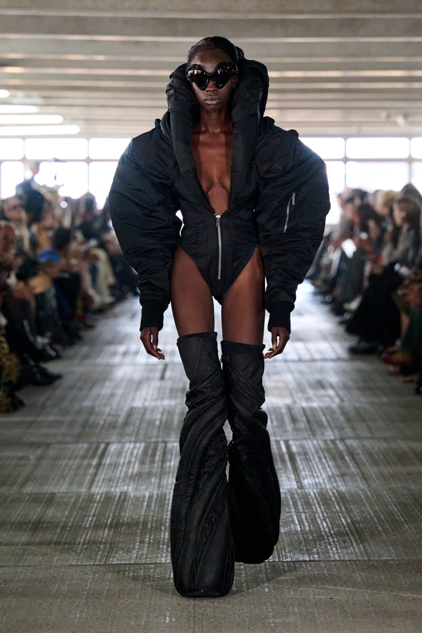 ss26-copenhagen-fashion-week-han-kjobenhavn-runway-2x3-james-cochrane-9