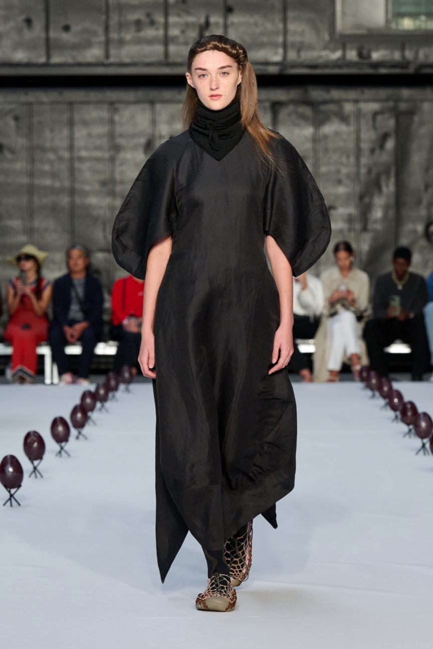 ss26-copenhagen-fashion-week-henrik-vibskov-runway-2x3-james-cochrane-1