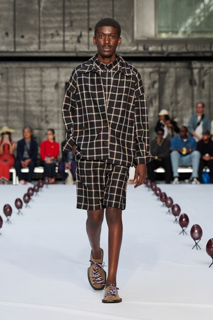 ss26-copenhagen-fashion-week-henrik-vibskov-runway-2x3-james-cochrane-10