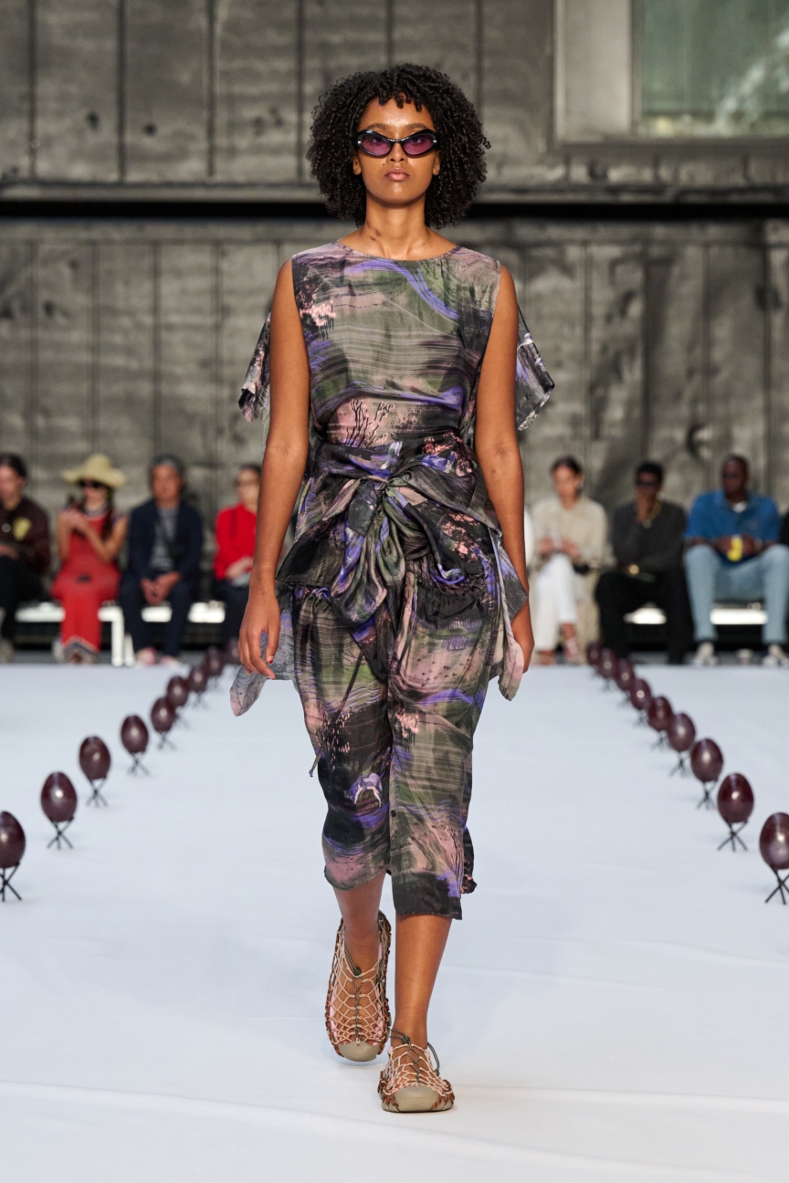 ss26-copenhagen-fashion-week-henrik-vibskov-runway-2x3-james-cochrane-12