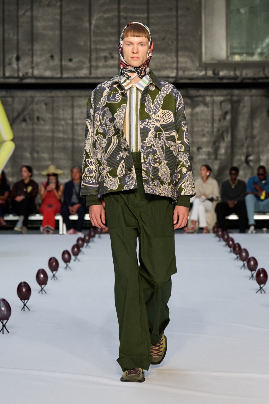 ss26-copenhagen-fashion-week-henrik-vibskov-runway-2x3-james-cochrane-19