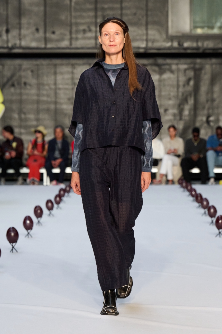 ss26-copenhagen-fashion-week-henrik-vibskov-runway-2x3-james-cochrane-27