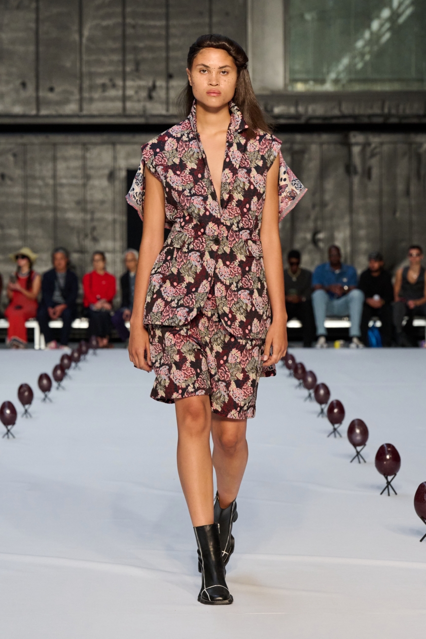 ss26-copenhagen-fashion-week-henrik-vibskov-runway-2x3-james-cochrane-29