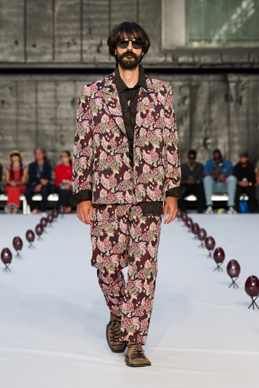 ss26-copenhagen-fashion-week-henrik-vibskov-runway-2x3-james-cochrane-30