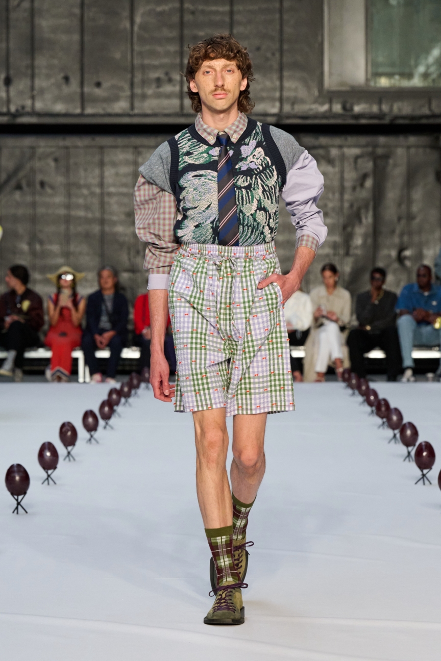 ss26-copenhagen-fashion-week-henrik-vibskov-runway-2x3-james-cochrane-7