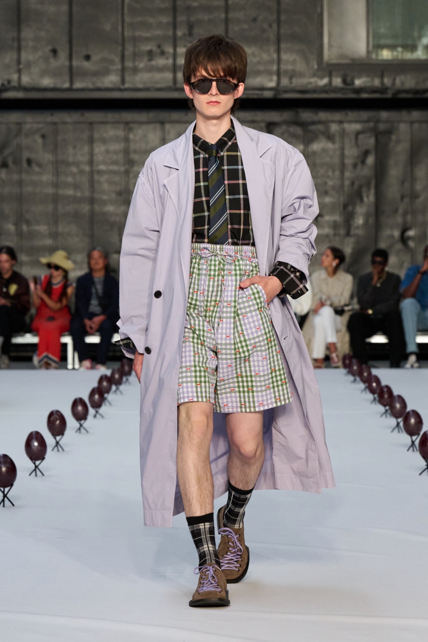 ss26-copenhagen-fashion-week-henrik-vibskov-runway-2x3-james-cochrane-9