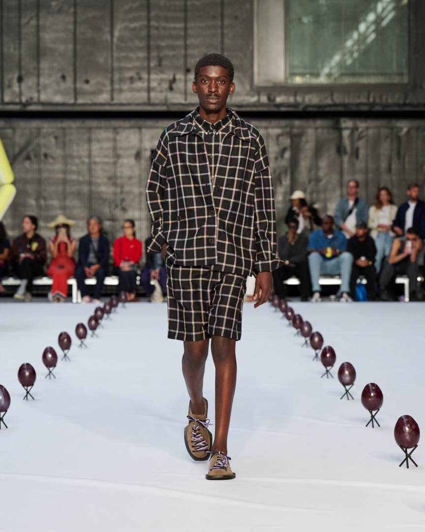 ss26-copenhagen-fashion-week-henrik-vibskov-runway-4x5-james-cochrane-10