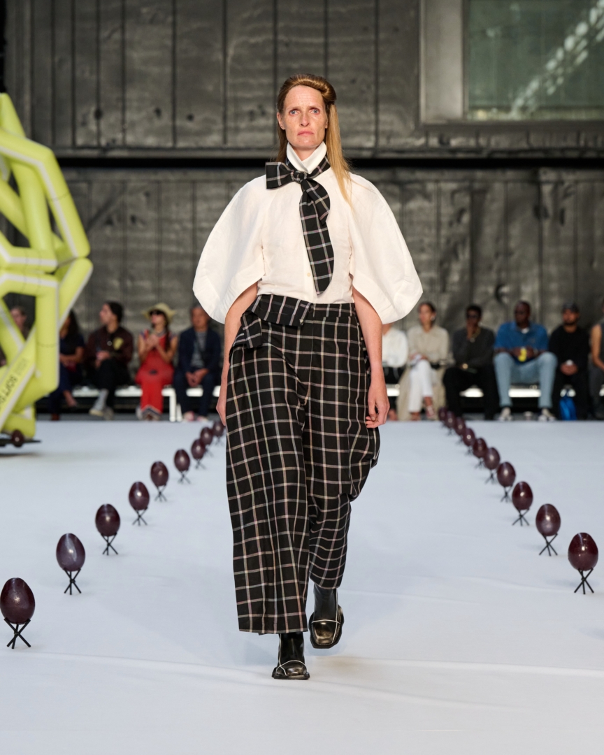 ss26-copenhagen-fashion-week-henrik-vibskov-runway-4x5-james-cochrane-13