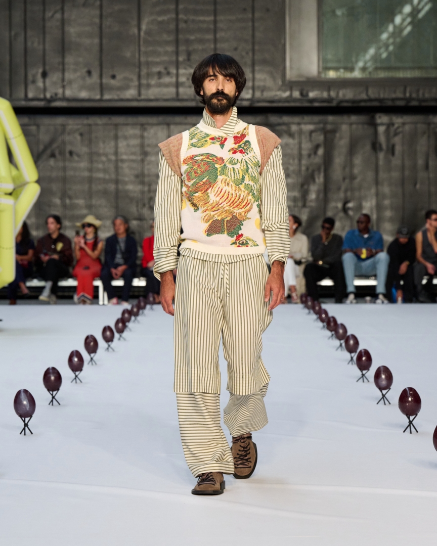 ss26-copenhagen-fashion-week-henrik-vibskov-runway-4x5-james-cochrane-14
