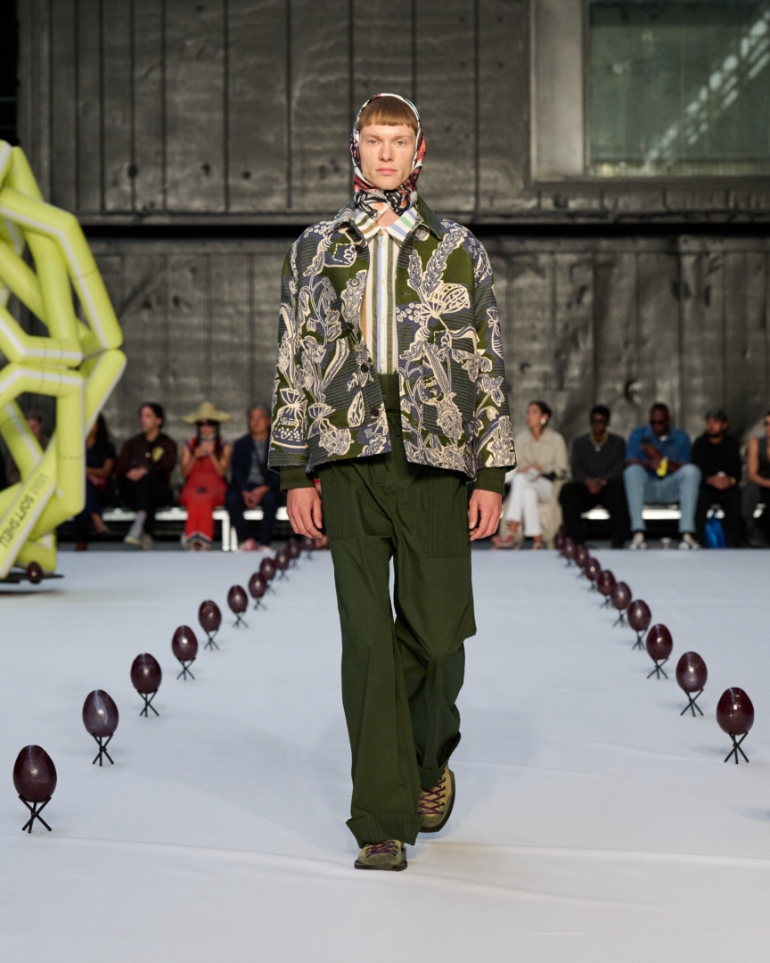 ss26-copenhagen-fashion-week-henrik-vibskov-runway-4x5-james-cochrane-19