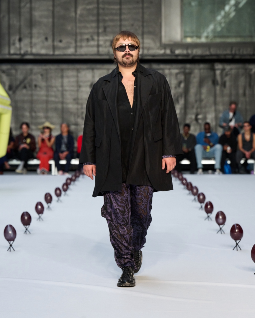 ss26-copenhagen-fashion-week-henrik-vibskov-runway-4x5-james-cochrane-2