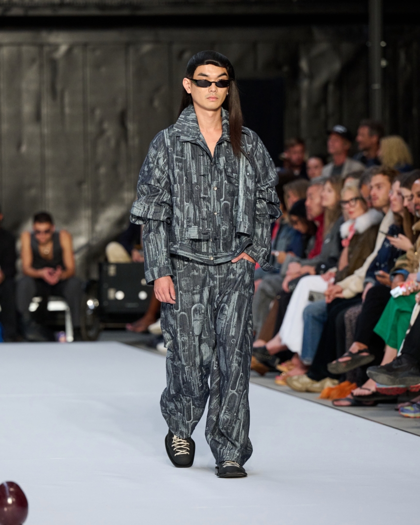 ss26-copenhagen-fashion-week-henrik-vibskov-runway-4x5-james-cochrane-22
