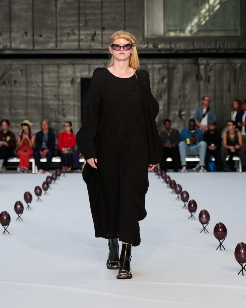 ss26-copenhagen-fashion-week-henrik-vibskov-runway-4x5-james-cochrane-4