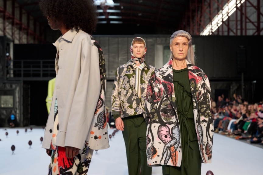 ss26-copenhagen-fashion-week-henrik-vibskov-runway-4x5-james-cochrane-54