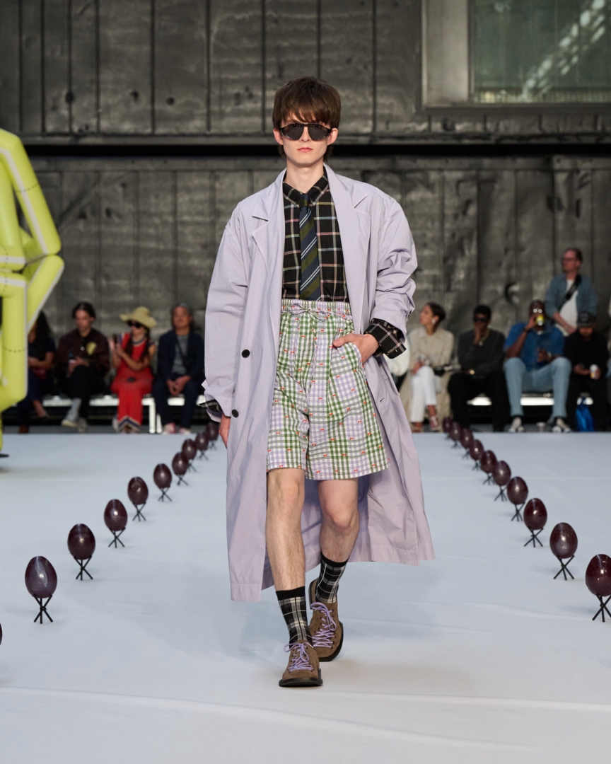 ss26-copenhagen-fashion-week-henrik-vibskov-runway-4x5-james-cochrane-9
