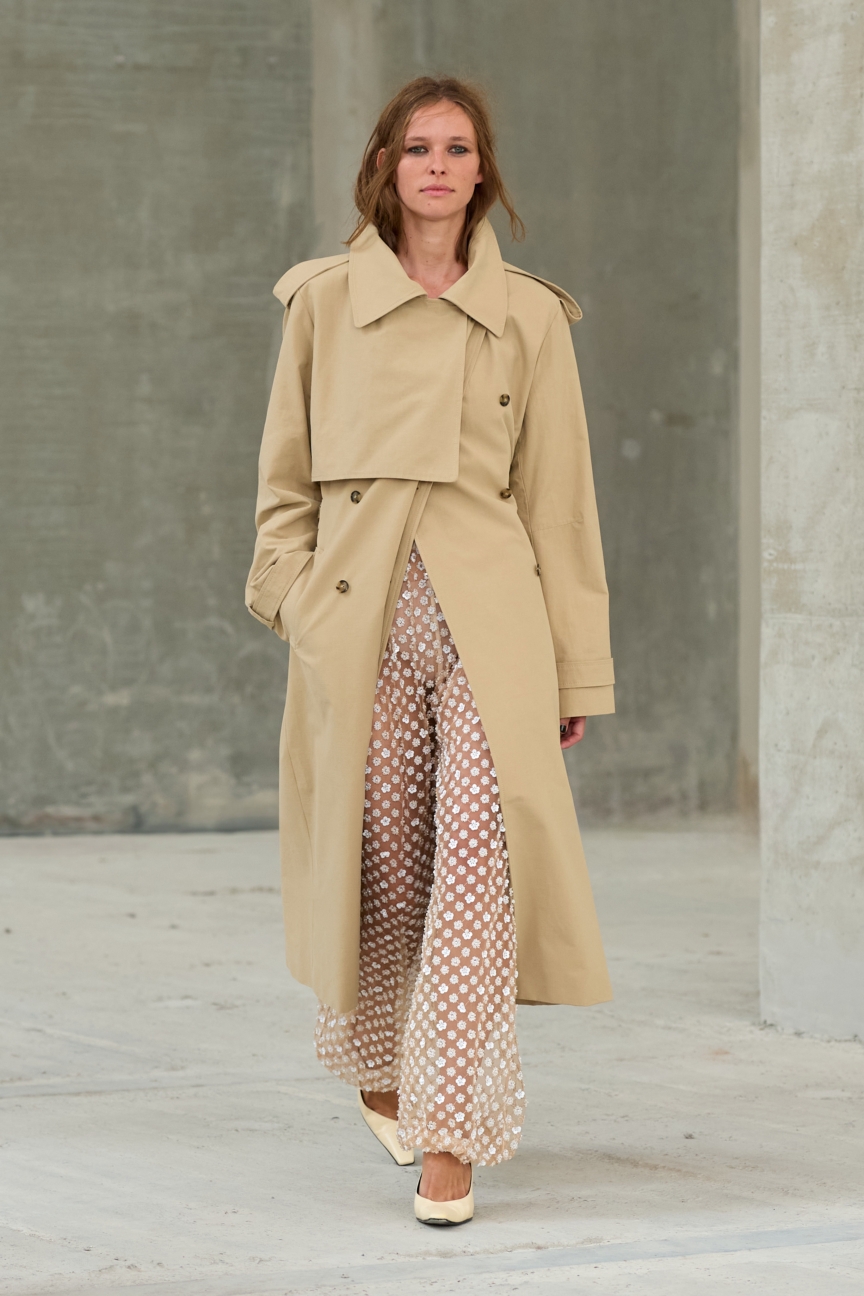ss26-copenhagen-fashion-week-herskind-runway-2x3-james-cochrane-16
